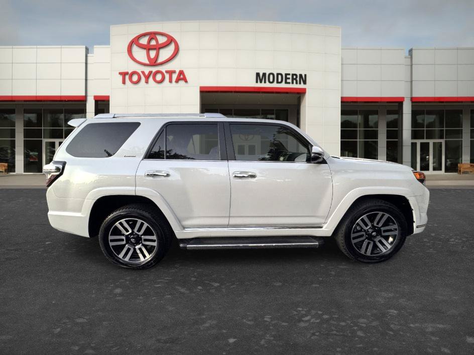 Certified 2024 Toyota 4Runner Limited AWD/4WD image 4