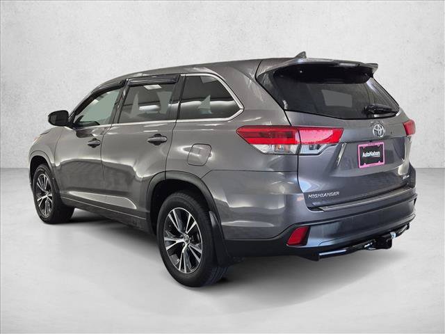 Used 2018 Toyota Highlander Plus AWD/4WD image 8