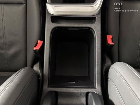 Used 2025 Audi Q5 Premium w/ Convenience Package AWD/4WD image 32