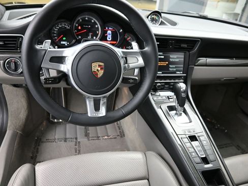 Used 2014 Porsche 911 Turbo S image 6