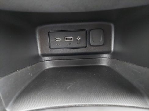 Certified 2020 Chevrolet Equinox LT w/ Sport Edition image 27