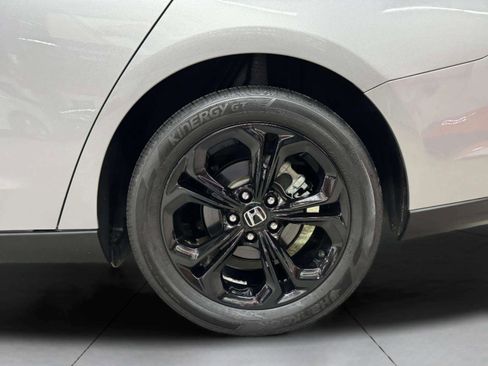 Used 2025 Honda Accord SE image 46
