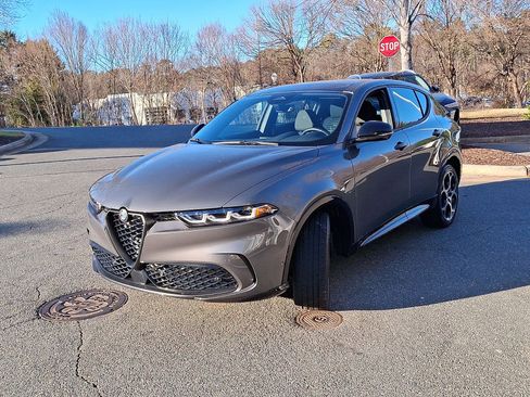 New 2025 Alfa Romeo Tonale w/ Active Assist Package image 4