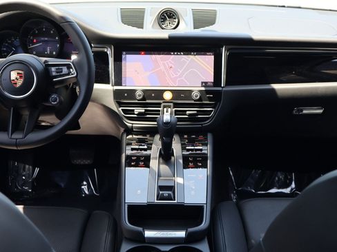 New 2026 Porsche Macan AWD/4WD image 20