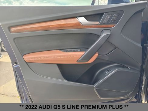 Used 2022 Audi Q5 2.0T Premium Plus w/ Premium Plus Package image 13