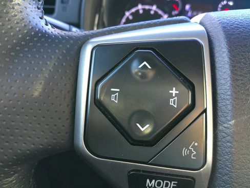 Used 2023 Toyota 4Runner SR5 Premium image 18