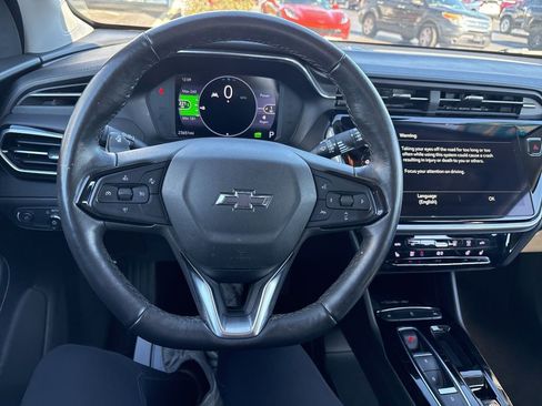 Used 2022 Chevrolet Bolt EUV LT w/ Comfort Package image 26