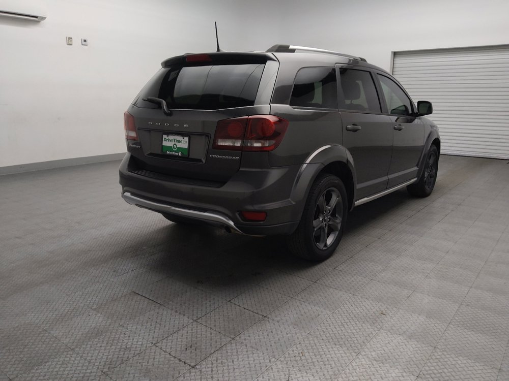 Used 2020 Dodge Journey Crossroad FWD image 9