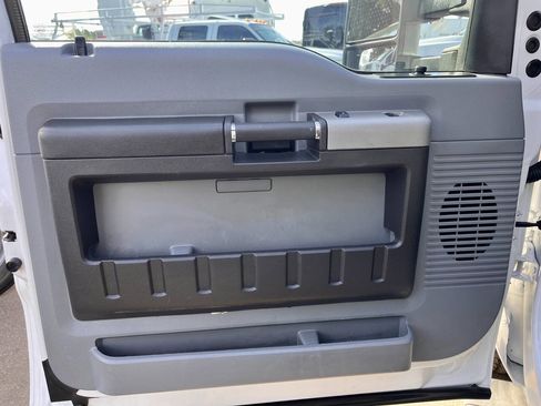 Used 2015 Ford F350 XLT image 17