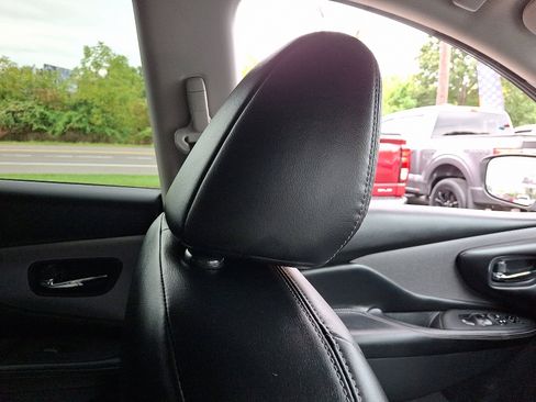 Used 2023 Nissan Murano SV image 13