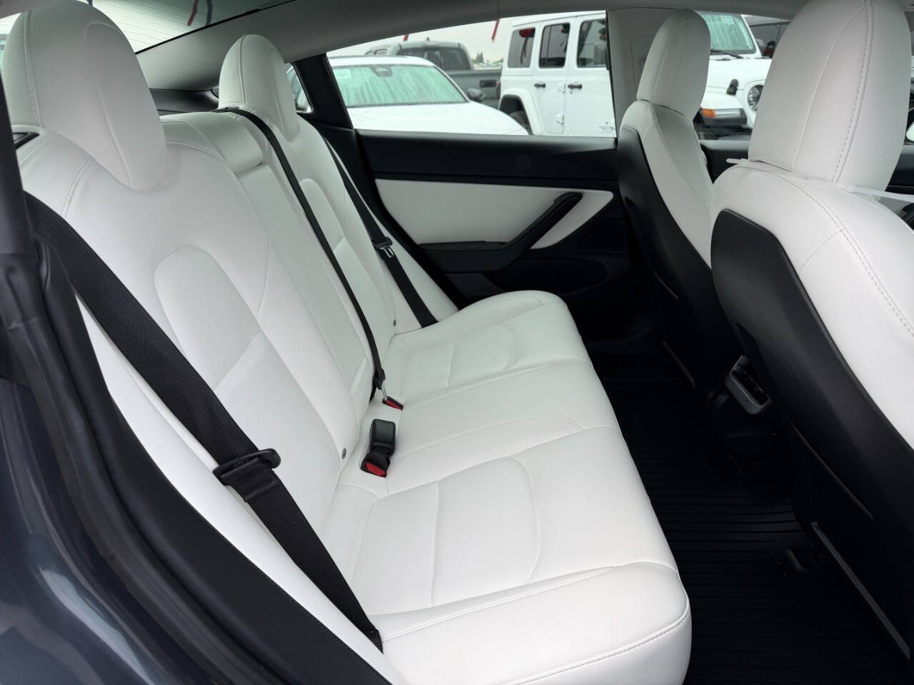 Used 2021 Tesla Model 3 Long Range AWD/4WD image 32