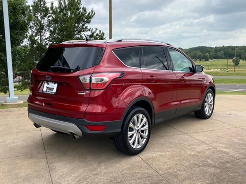 Used 2017 Ford Escape Titanium FWD image 6