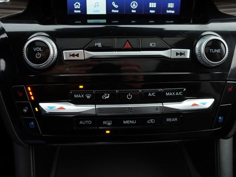 Certified 2023 Ford Explorer Limited w/ Limited Technology Package image 29