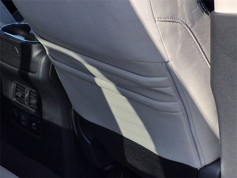 Certified 2020 Nissan Titan SV w/ SV Convenience Package image 16