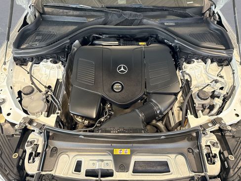 Used 2023 Mercedes-Benz GLC 300 4MATIC image 28