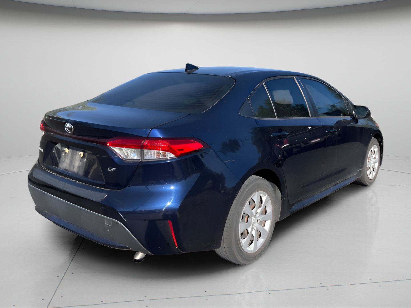 Used 2021 Toyota Corolla LE w/ Carpet Mat Package (TMS) FWD image 5