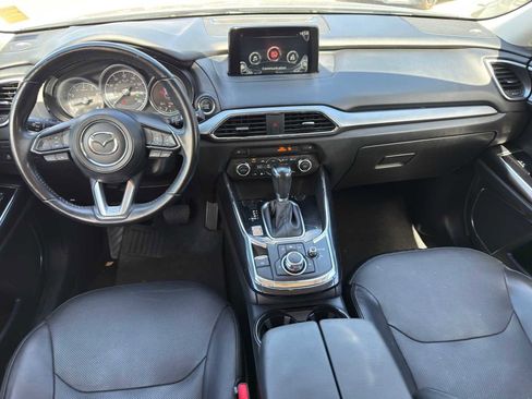 Used 2018 MAZDA CX-9 Touring w/ Touring Premium Package FWD image 24