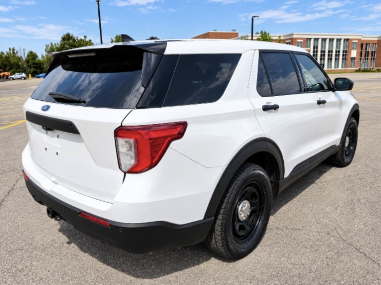 Used 2022 Ford Explorer 4WD Police Interceptor image 4