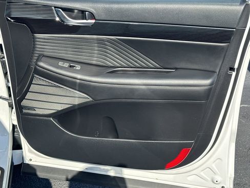 Used 2024 Hyundai Palisade Calligraphy image 14