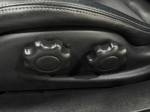 Used 2013 Nissan 370Z Touring image 15