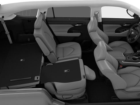 New 2026 Toyota Highlander XLE image 36