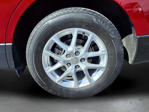 Used 2024 Chevrolet Equinox LT AWD/4WD image 9