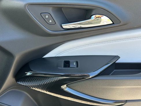 New 2025 Chevrolet Trax LT w/ LT Convenience Package image 10