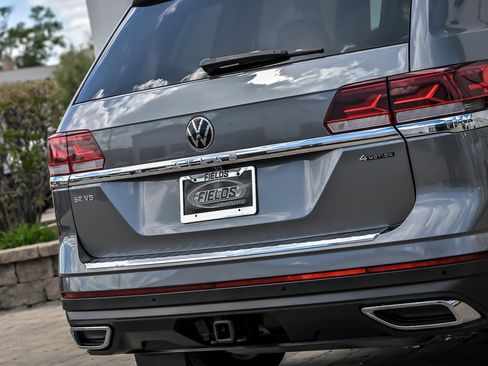 Used 2023 Volkswagen Atlas SE w/ Panoramic Sunroof Package AWD/4WD image 16