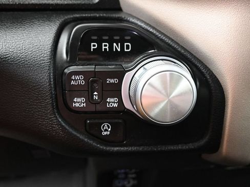 Used 2022 RAM 1500 Laramie AWD/4WD image 17