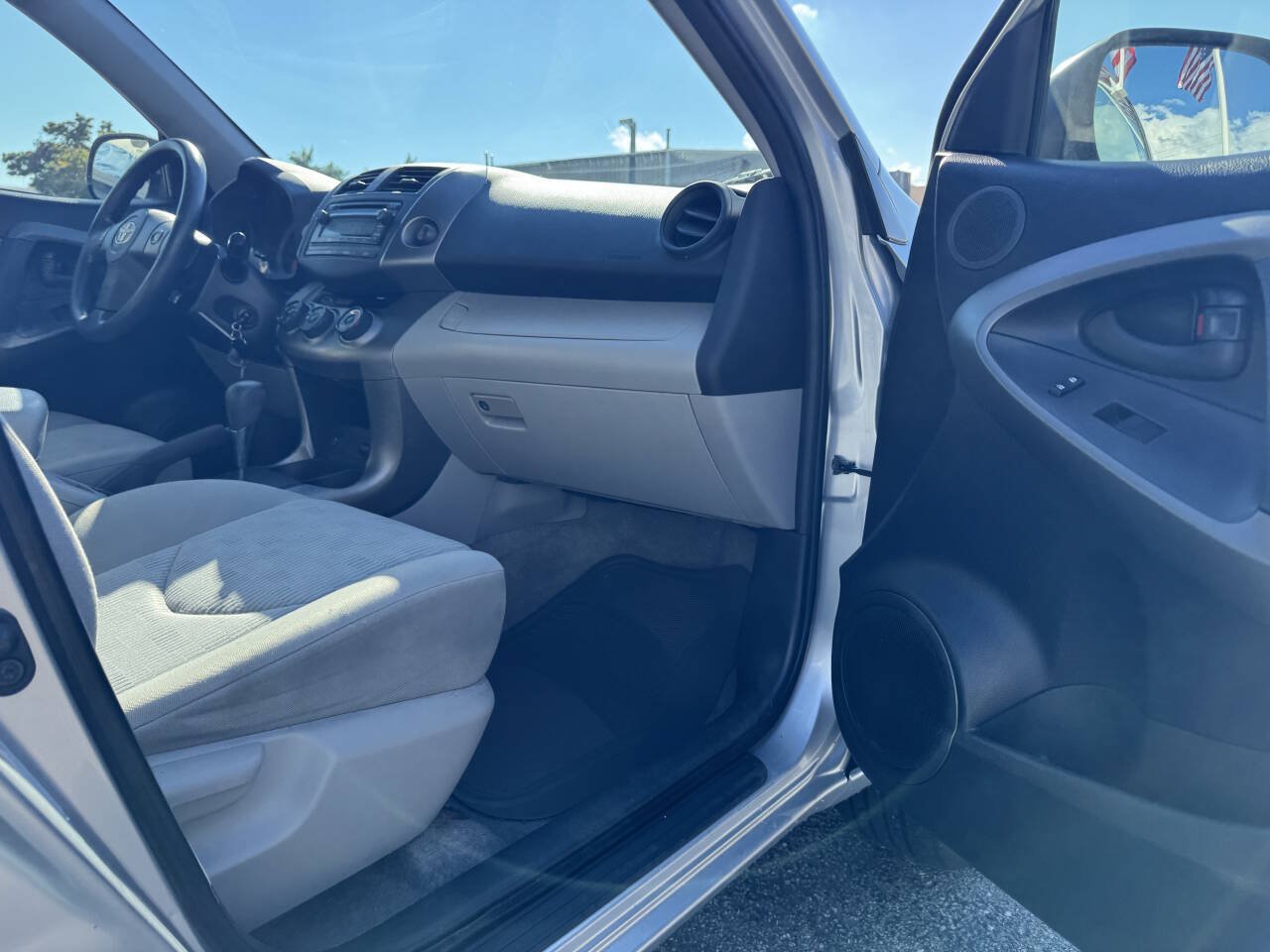 Used 2012 Toyota RAV4 FWD w/ Value Pkg image 36