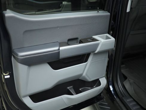 Used 2022 Ford F150 XLT w/ Trailer Tow Package image 40