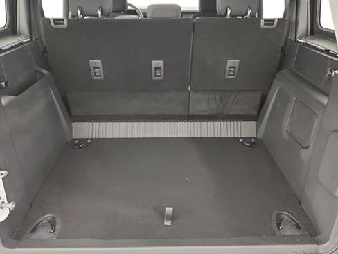 New 2025 Ford Bronco Base image 19