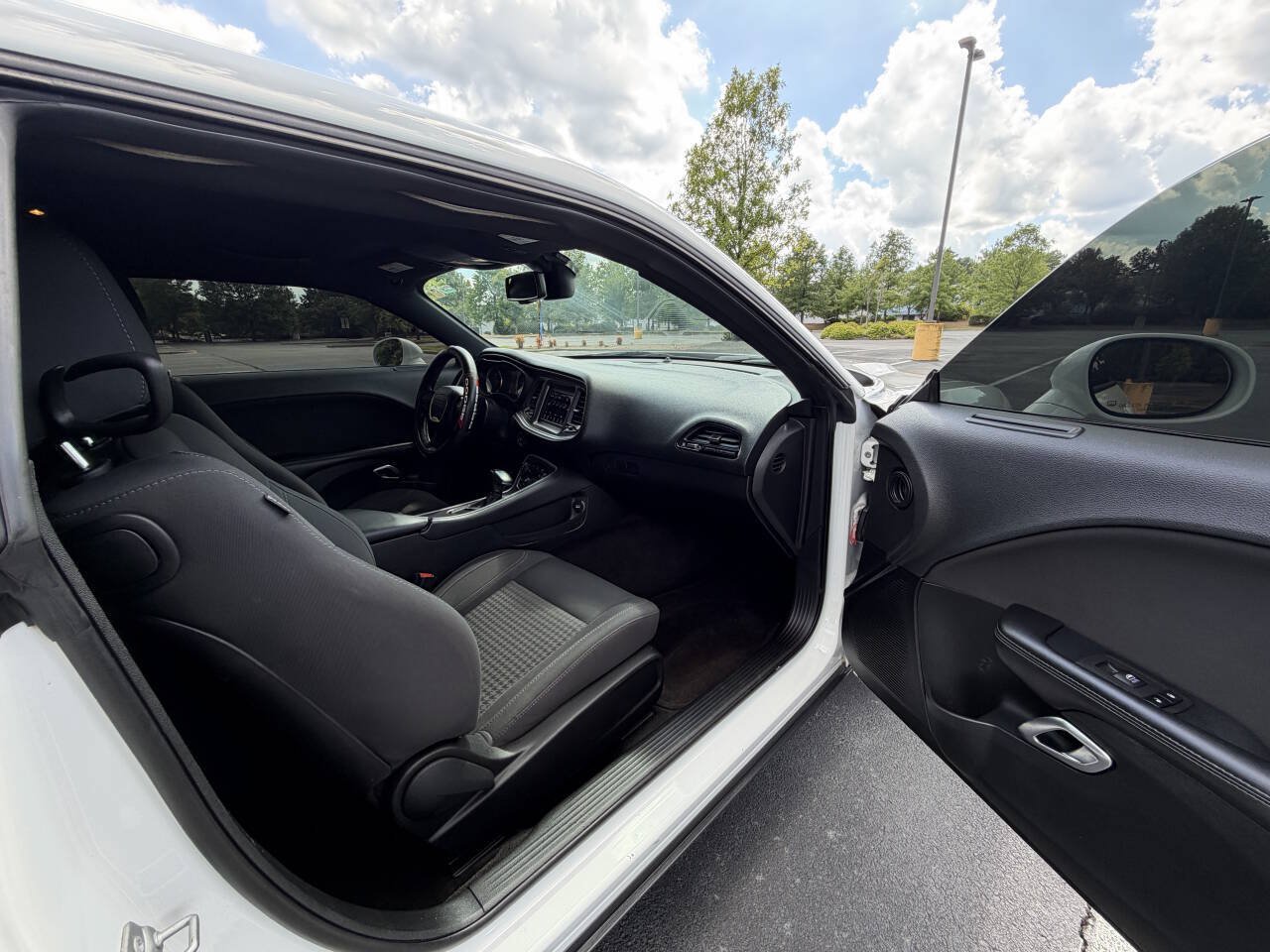 Used 2019 Dodge Challenger SXT RWD image 17
