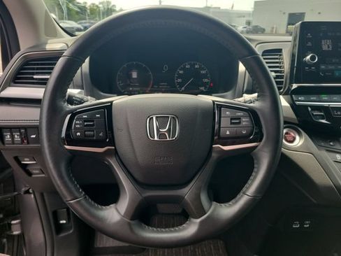 Used 2025 Honda Odyssey EX-L image 31
