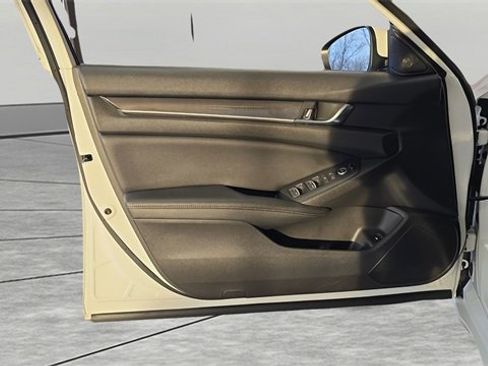 Used 2019 Honda Accord Sport image 25
