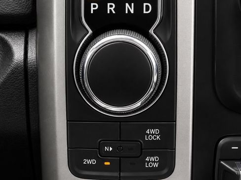 Used 2018 RAM 1500 SLT AWD/4WD image 25