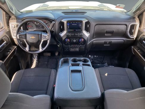Used 2022 Chevrolet Silverado 2500 LT w/ Convenience Package image 10