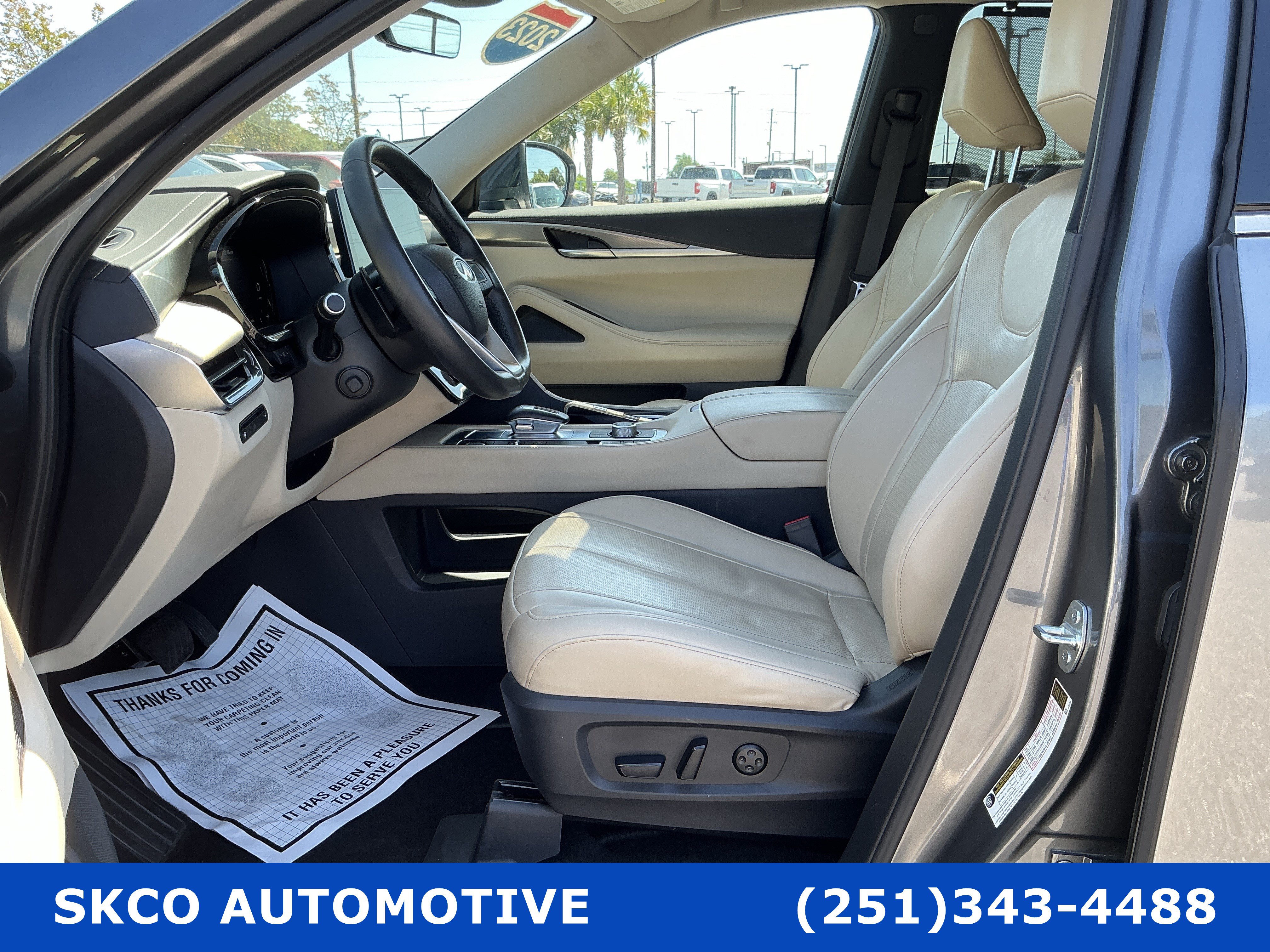 Used 2023 INFINITI QX60 Luxe w/ Cargo Package FWD image 11