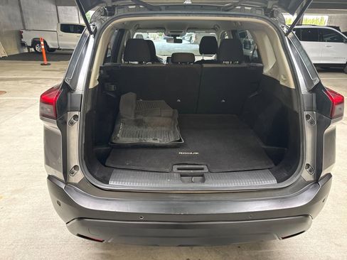 Used 2021 Nissan Rogue S image 15