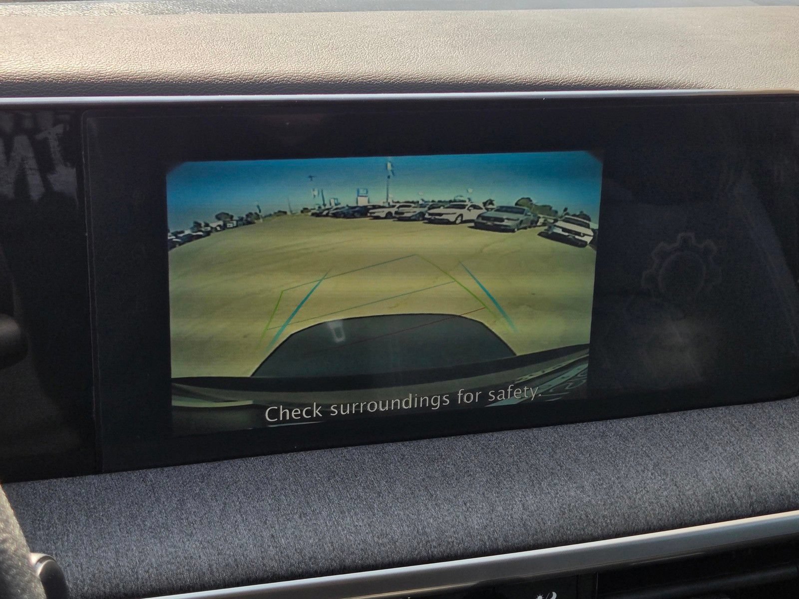 Used 2025 Nissan Kicks SV AWD/4WD image 21