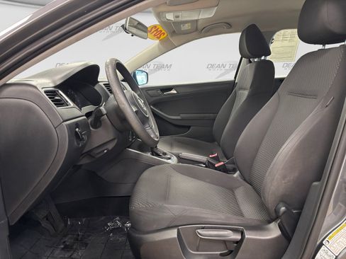 Used 2012 Volkswagen Jetta S FWD image 13