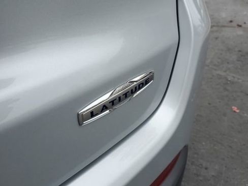 Certified 2024 Jeep Compass Latitude image 26