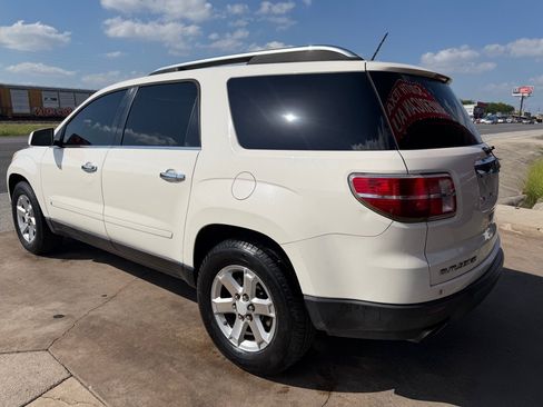 Used 2008 Saturn Outlook XR w/ Advanced Audio Package FWD image 21