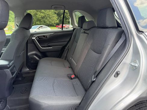 Used 2020 Toyota RAV4 LE w/ All Weather Liner Package AWD/4WD image 18