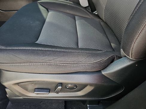 Used 2023 Ford Explorer XLT RWD image 21