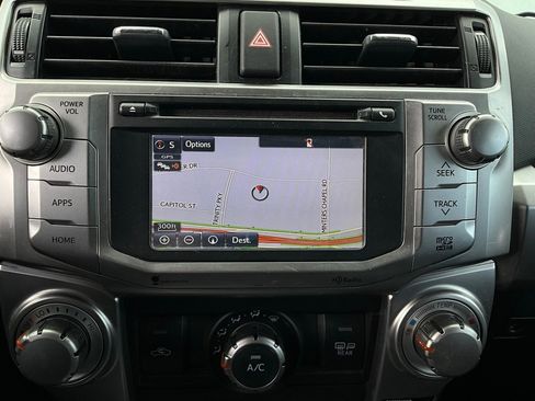 Used 2014 Toyota 4Runner SR5 image 29