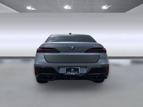 Certified 2023 BMW 760i xDrive AWD/4WD image 10