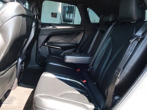 Used 2016 Lincoln MKC Premiere FWD image 7