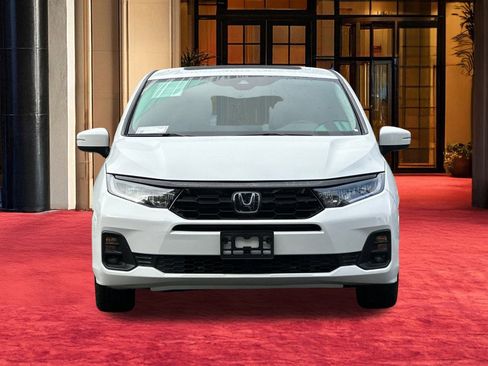 Used 2025 Honda Odyssey Touring image 7