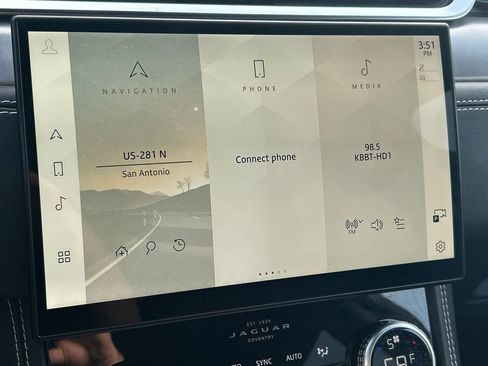 Used 2024 Jaguar F-PACE R-Dynamic S image 36